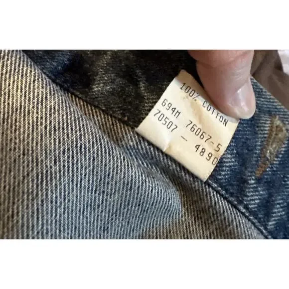 Levi’s 70507 Denim Trucker Jacket Indian Biker Patch Y2K Size M